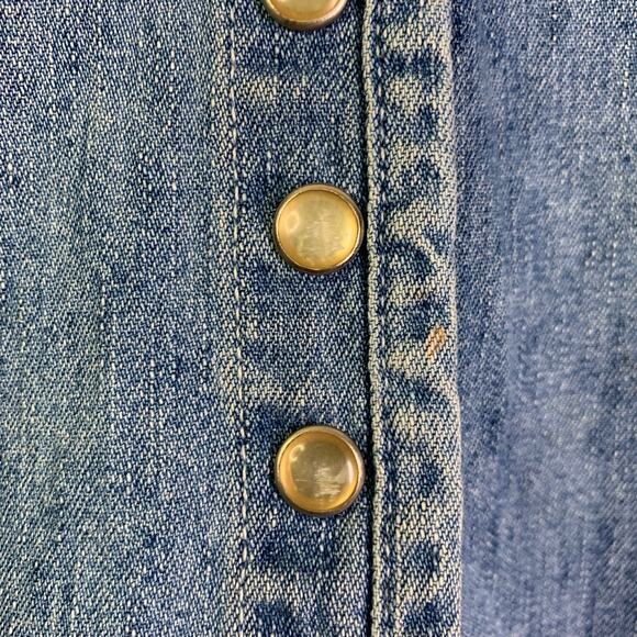 BEBE Shirt Medium Vintage Denim Pearl Snap Chest Pockets 3 Snap Cuff Western - Picture 9 of 13